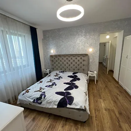 5 * Mamaja