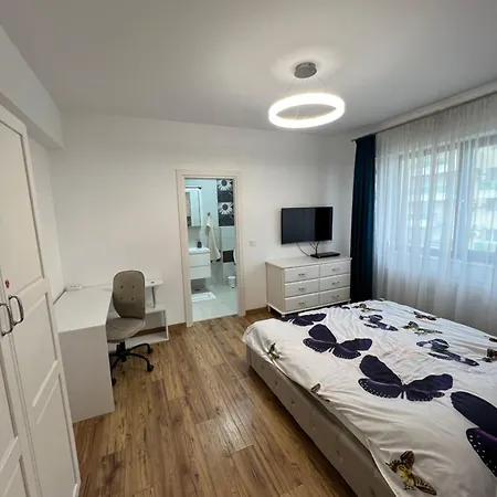 Apartment 5 *